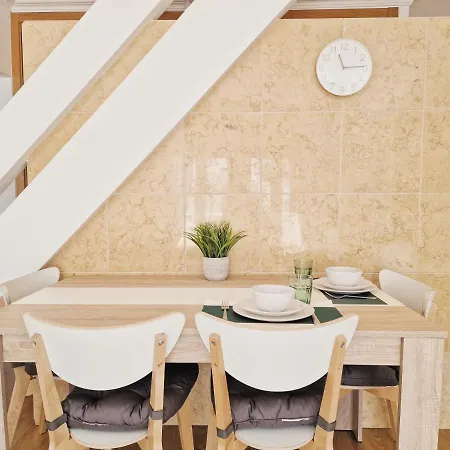 Near Parque Nacoes Appartement *