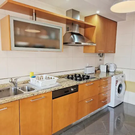 Near Parque Nacoes Appartement *