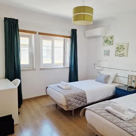 Near Parque Nacoes * Lissabon